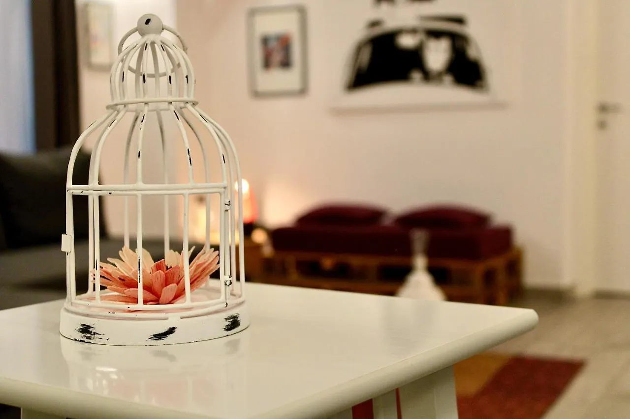 Vhome Exclusive Living Room 카타니아 아파트