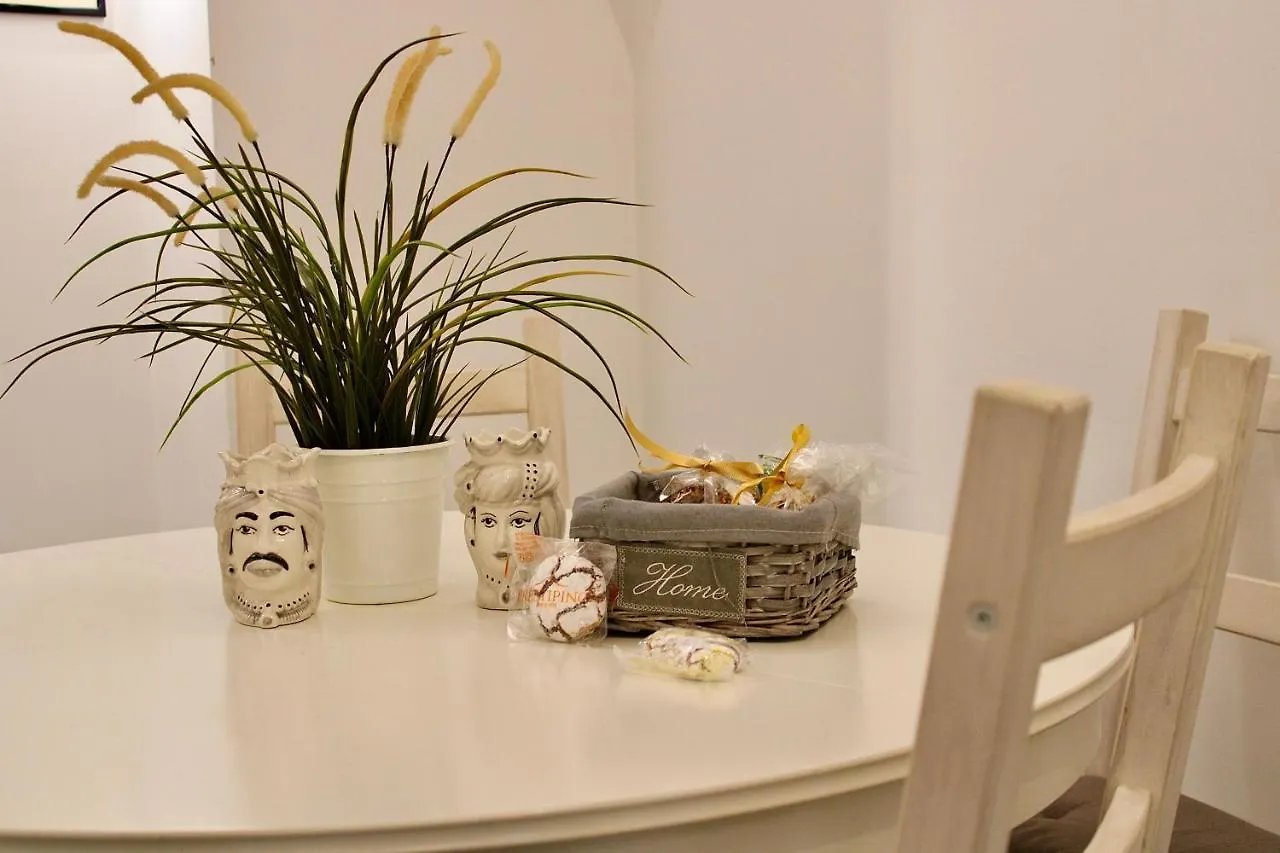 Vhome Exclusive Living Room Catania 0*,